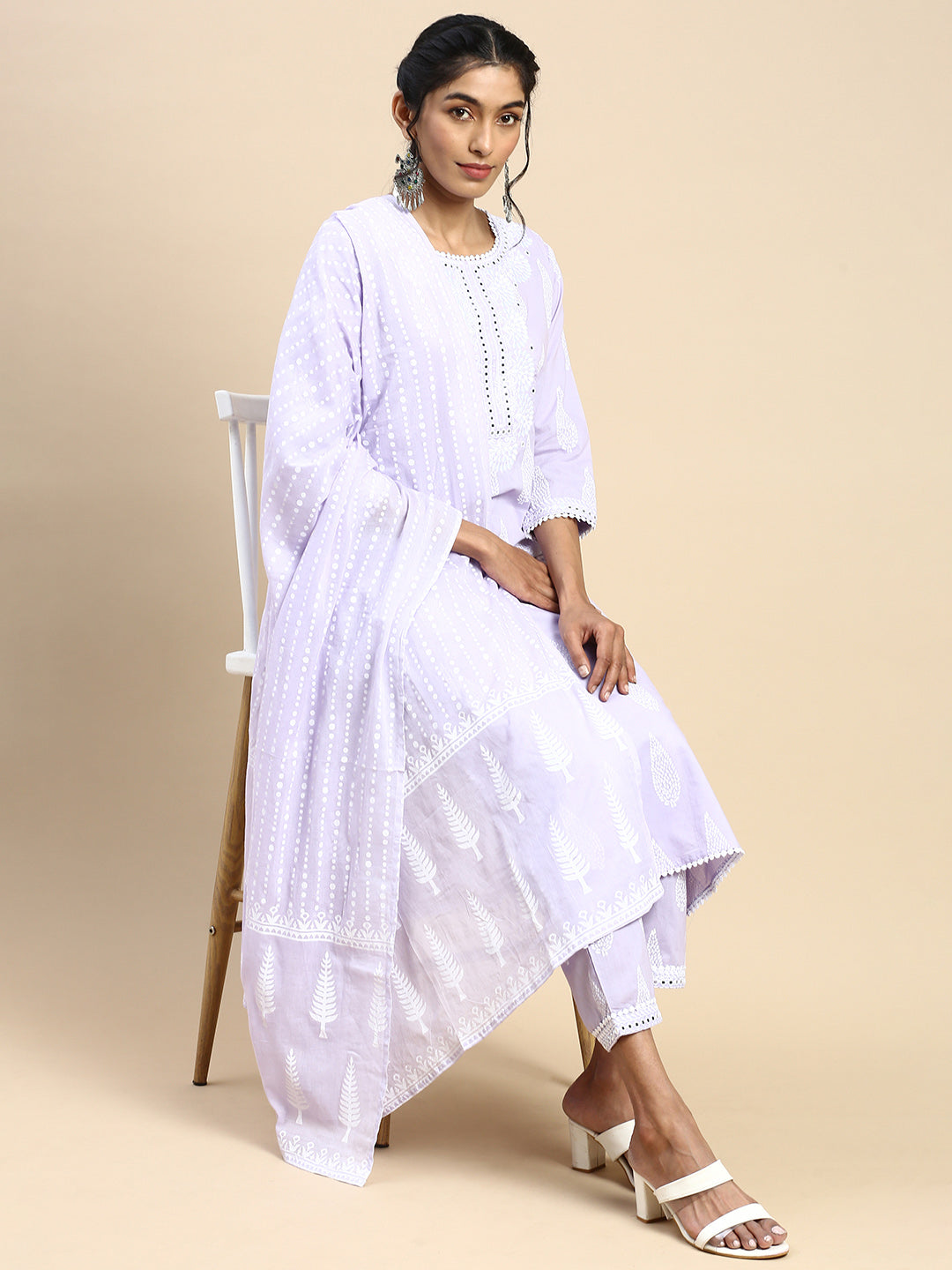 Buy online Lavender Colored A-line Kurta from Kurta Kurtis for Women by  Dresoul for ₹869 at 78% off | 2024 Limeroad.com